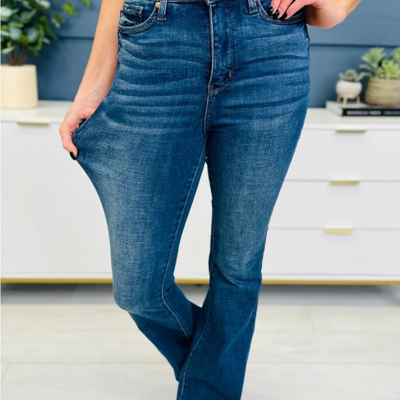 Judy Blue Flare Jeans - Picture 2 of 6